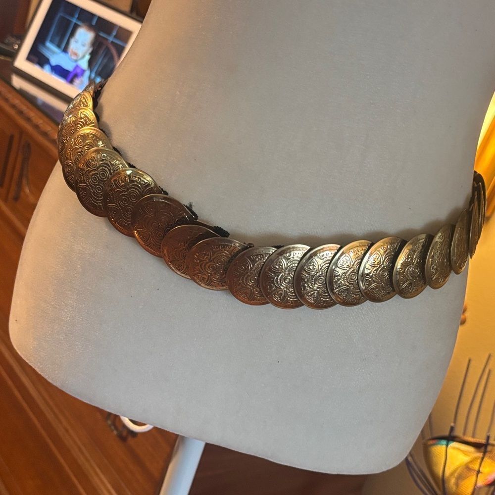 Vintage Metal Stretch Gold Disc Belt